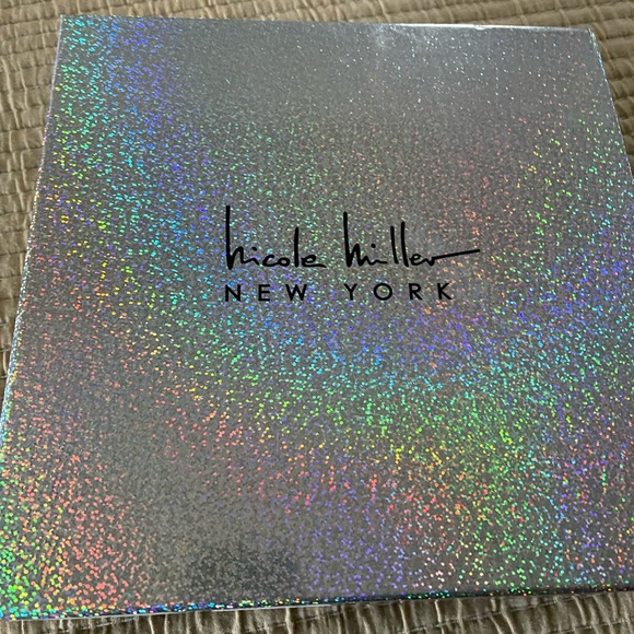 New in box Nicole Miller scarf and beanie set - cream color - Picture 2 of 2